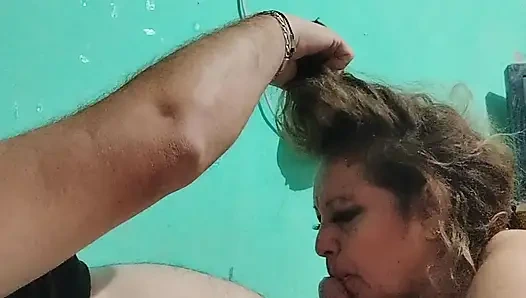 Очень богатая зрелая мать