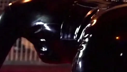 Reife domme fistet devote schlampe weit offen