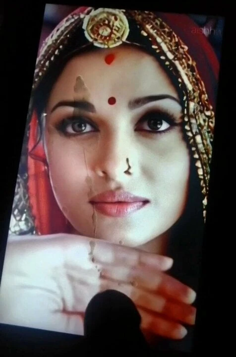 Aishwarya Bhabhi cumshot