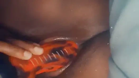 Sie liebt es, gefickt zu werden