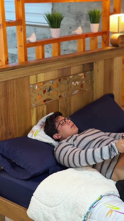 Lucky cheater! He fucked his girlfriend and his maid in the same room! BOTH CREAMPIED! | Clip 1