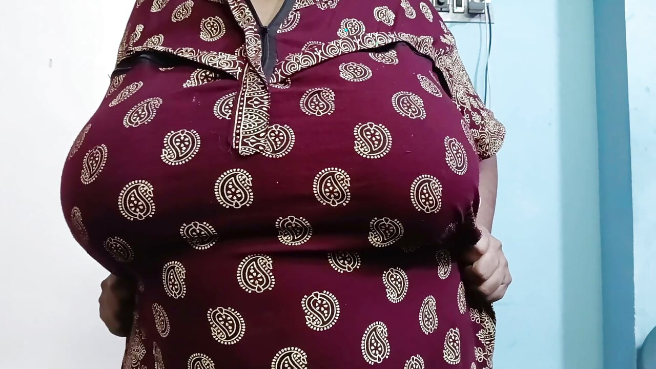 Big boobs sexy indian aunty video