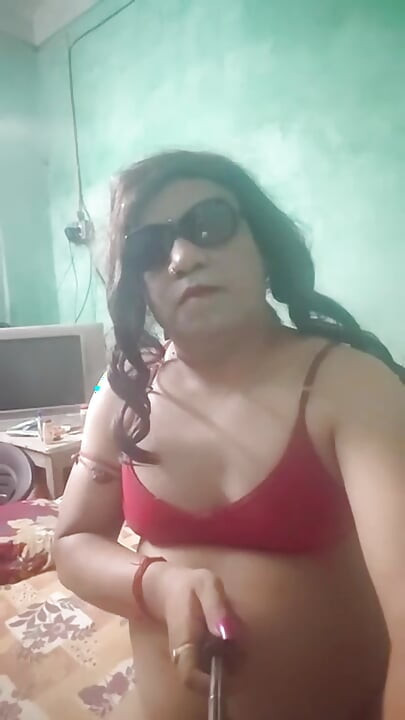Bengali Transgender wait for you