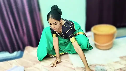 The Indian maid Fucked in Saree,Full Hindi Sex Video
