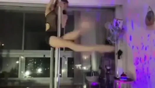 Горячий танцор