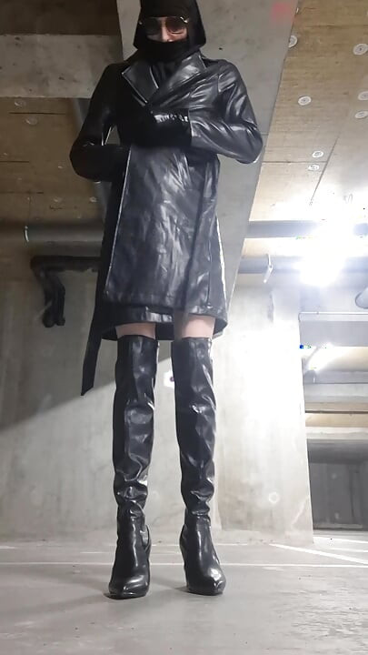 Parking & Leather 😈