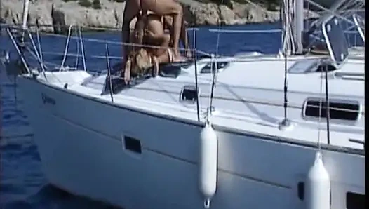 Freche Biester Wild Threesome Pussy Play