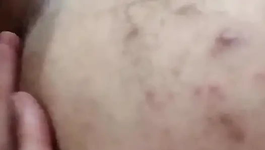 Amateur couple with her giving a blowjob until her mouth is full of cum.