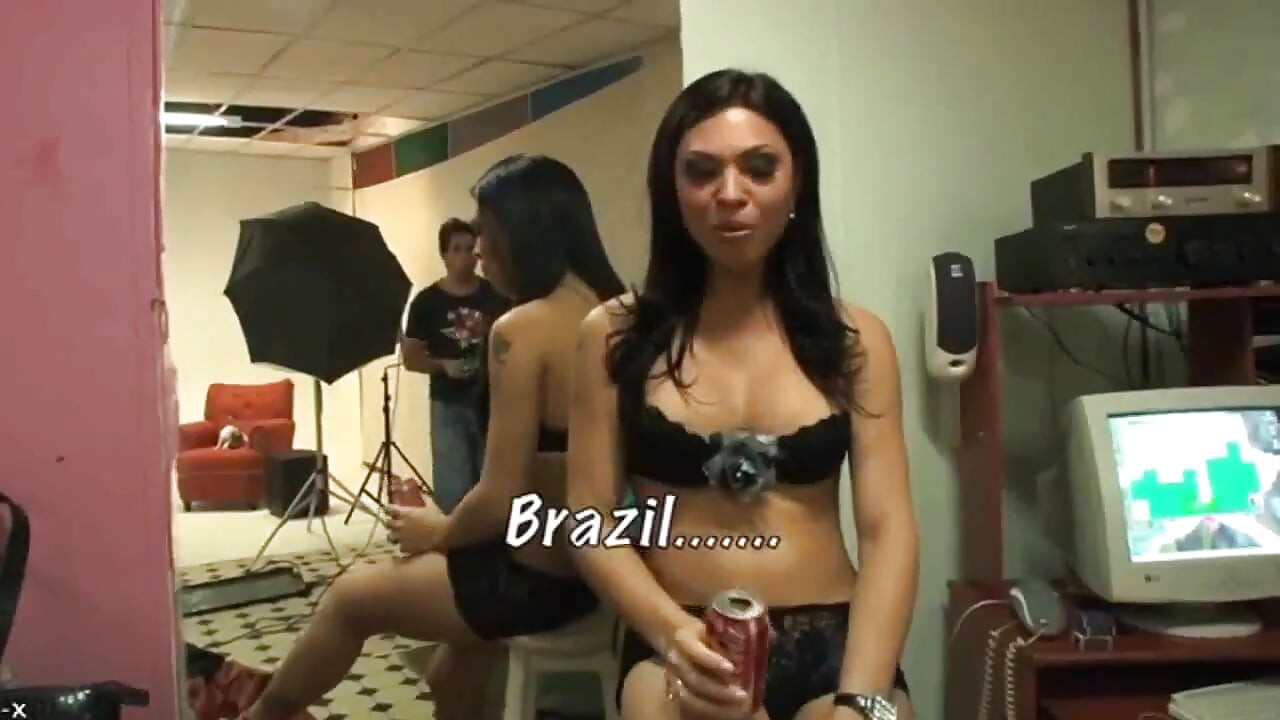 Anapaula Handjob