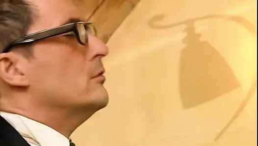 En sürtük hizmetçi