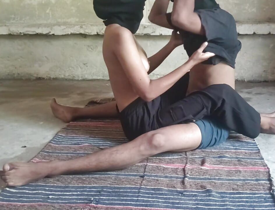 Videoclip cu fată sexy desi