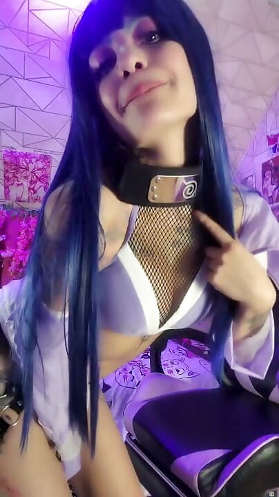 Hinataの巨乳ウェプカムを楽しもう