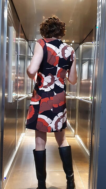 Tits and cock in hotel elevator