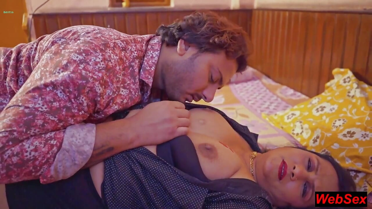 ديسي حار نموذج الجنس الفيديو الفيروسي مع صوت واضح