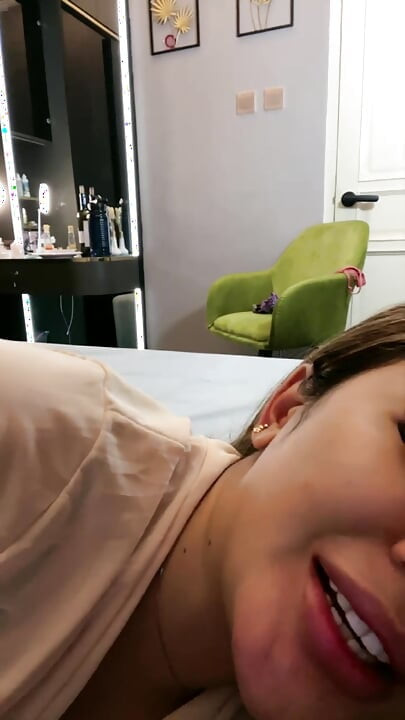 Horny girl masturbate on video call sex