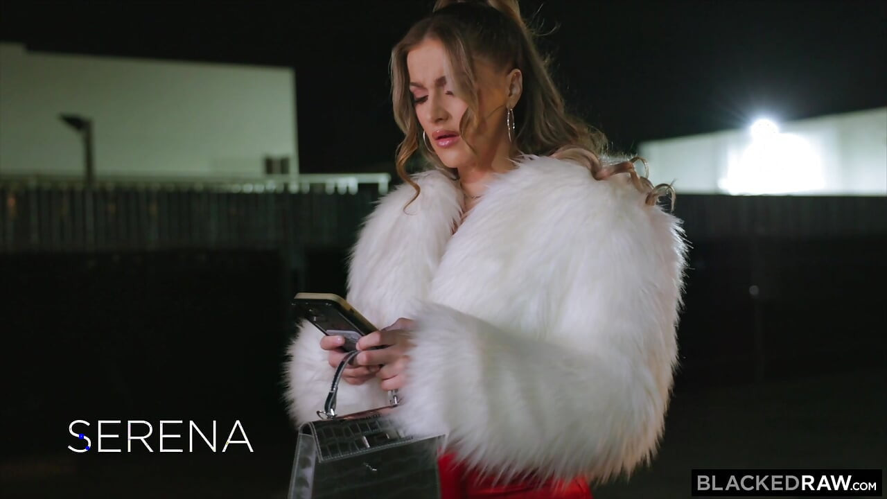 BlackEDRAW 만족할 줄 모르는 금발의 세레나 스털링이 할리우드의 괴물 BBC를 삼키다