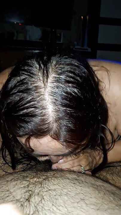 Patni lnd tab tak choosti hai jab tak main uske munh men viry nahin dalta