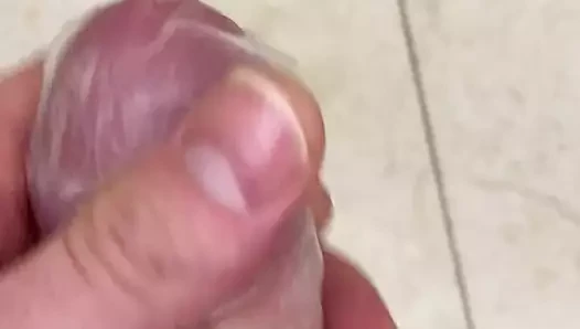 Cum içinde kullanılmış prezervatif