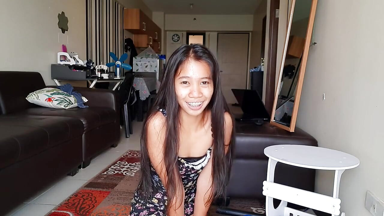 Vruća azijska sobarica je jebana