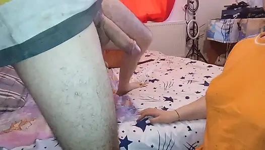 I suck dick with the desire to swallow the cum I crave