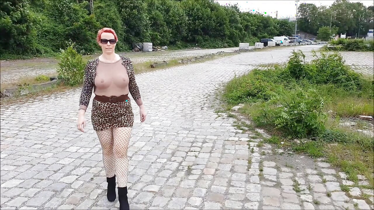 Masturbation at the Lost Place