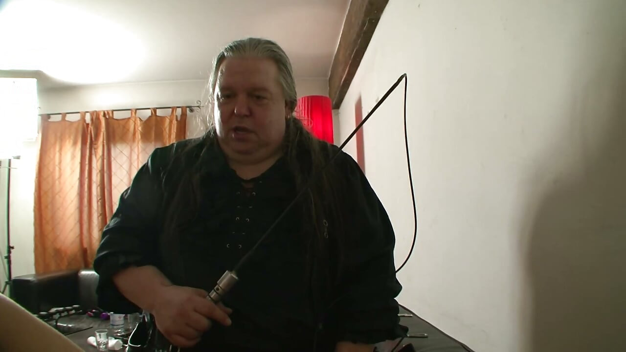 Ηλεκτροβασανιστήριο στο Μπουντρούμι: Κοκκινομάλλα & Μασκοφόρος Σκλάβος