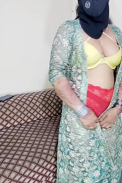 Schönes punjabi bhabhi wird von ihrem freund sehr schlecht gefickt