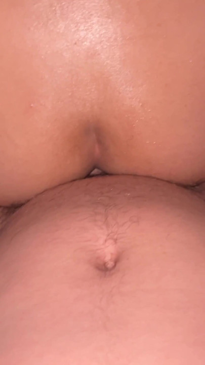 我的鄰居美麗的油屁股 |片段 1