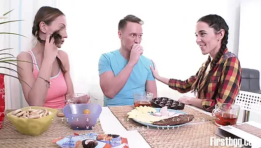 Sexy Roommates Please Lad Full Video