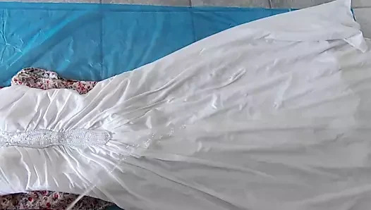 Brautkleid-Pissorgie 3