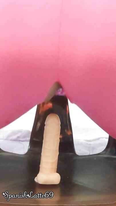 Malay Girl Wears Butt Plug While Masturbating