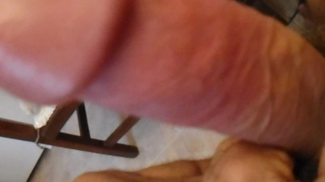 Pija de buena embergadura muy dura