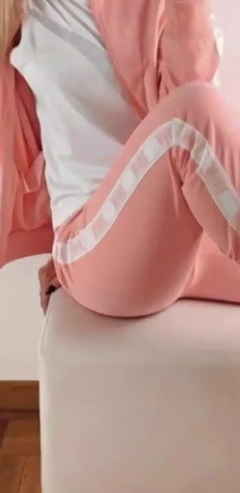 Ana Hot
