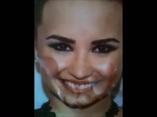 Homenagem a Demi Lovato