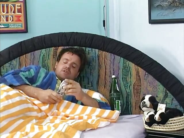 Nadržené piss hry s roztomilou dámou s dokonalými kozami