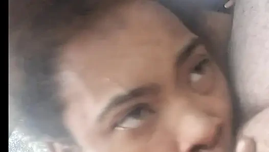 Ebenholz trinkt sperma von bbc