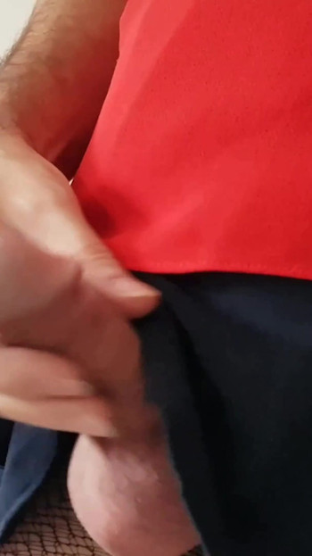Dani_leg svršava u seksi crnoj mrežastoj mreži