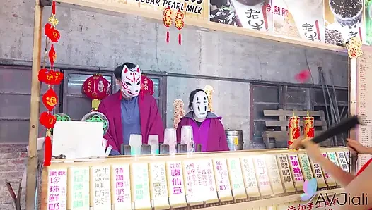 Majikan sange ini meneror pasar malam