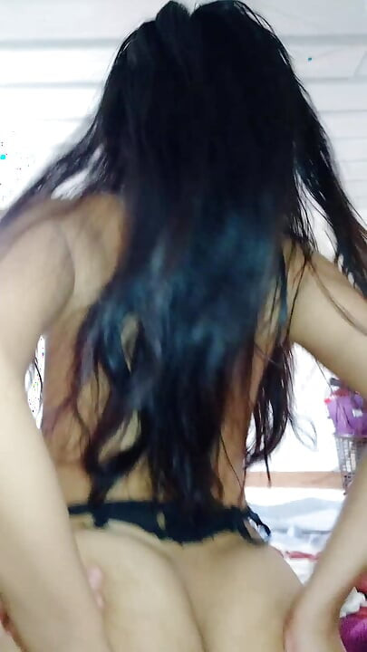 Schoolgirl fell in love with her teacher and lets herself get pregnant, she enjoys being filled with milk two days