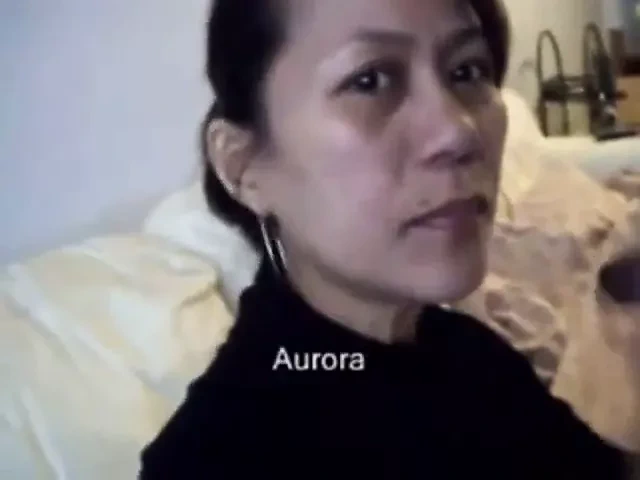 Ms Yan, Asian maid sucking BBC at work to earn her money shot