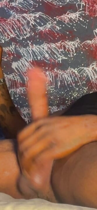 Wank with me as i cum so hard