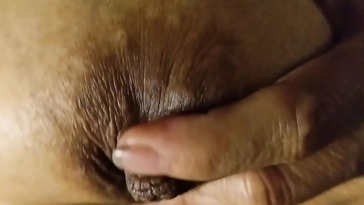 Desi Bhabhi Fingering Her Pussy with Didlo Hot Nipple Tiny Pussy Boobs Harry Pussy