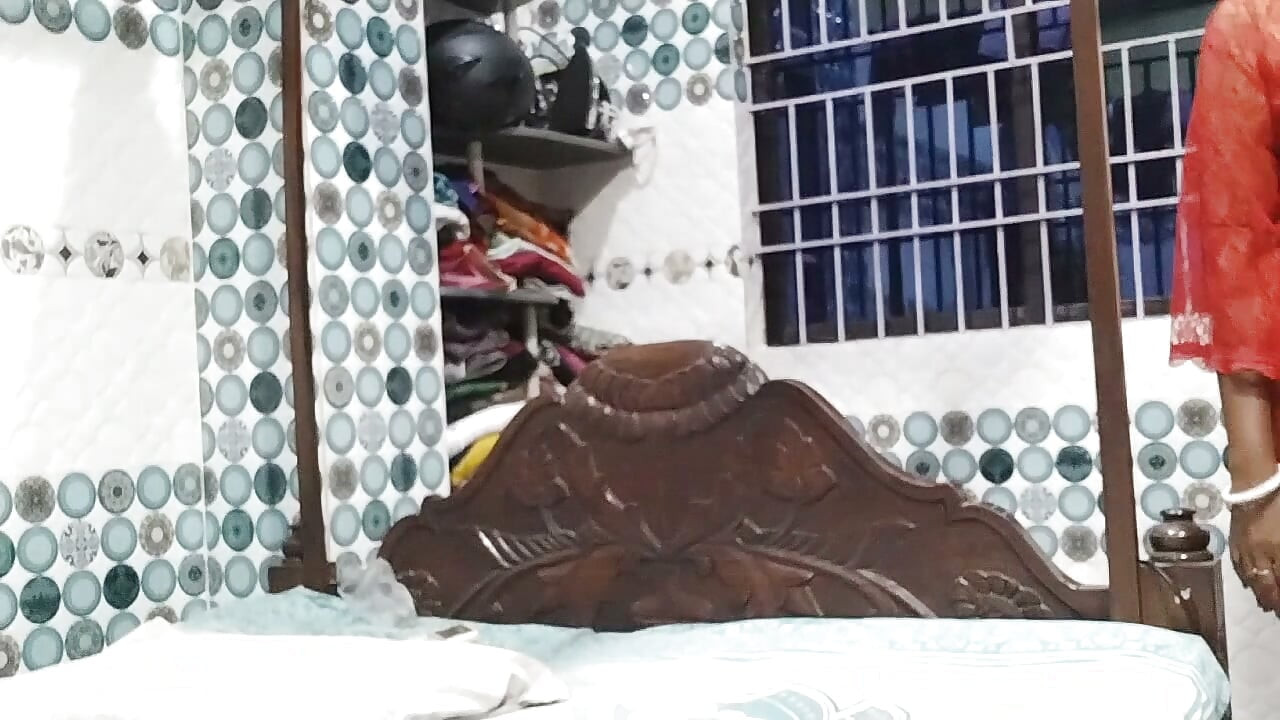 Husband ke dost ko bula kr sundar anuty ne sex kra or maza liya bbc sex kre aunty