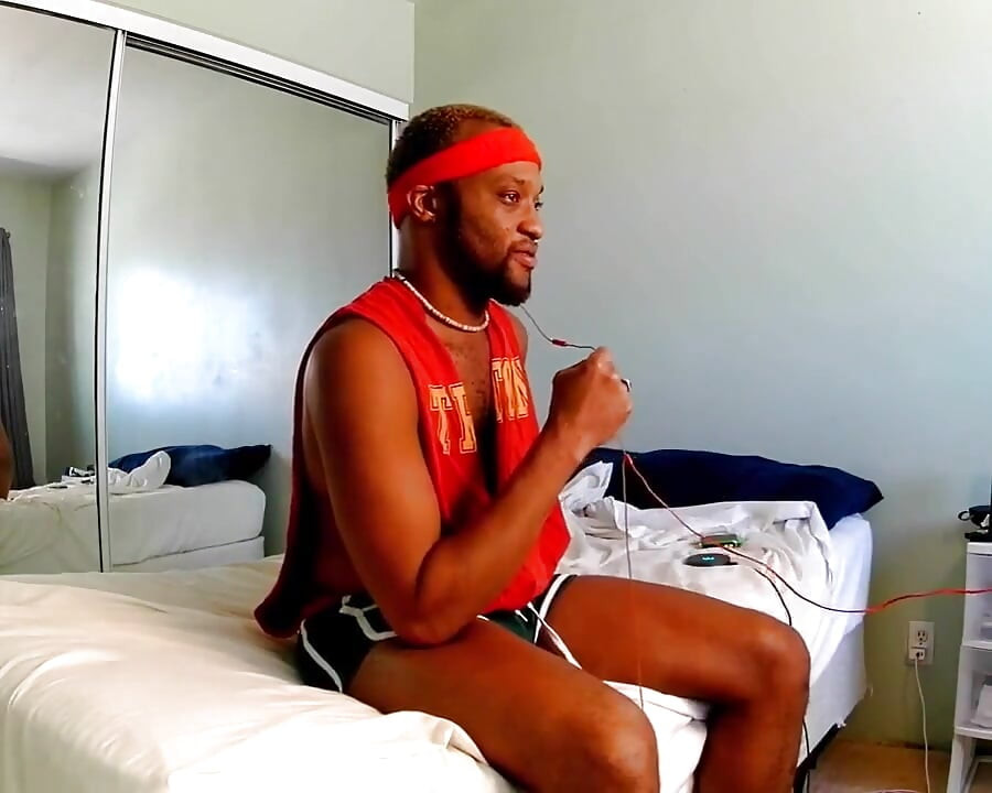 Kennie Jai Jerks off for a Fan!