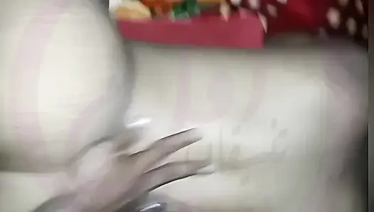 Yemeni Arab Wife cheating Her Husband with saudi man