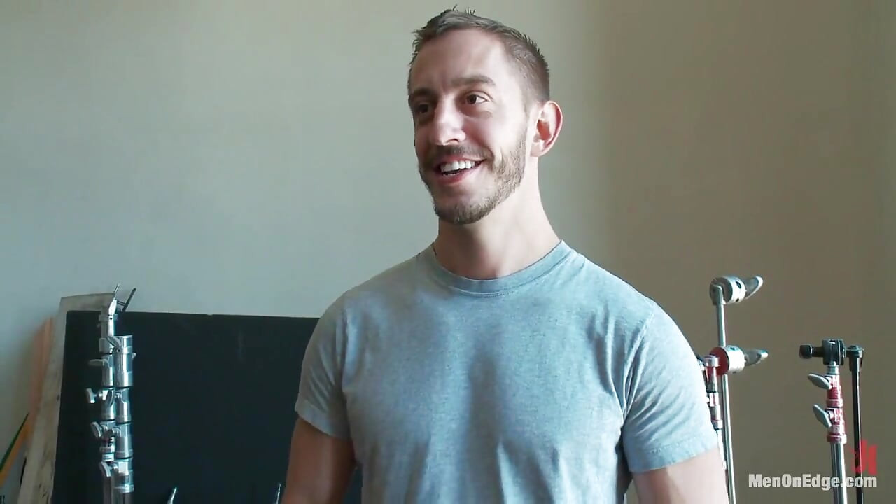 Bryan Cole má první natáčení videa vůbec!