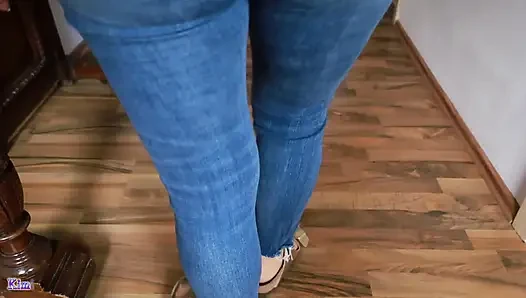 Birkis asmr - sandalnya diseret & meluncur di lantai kayu