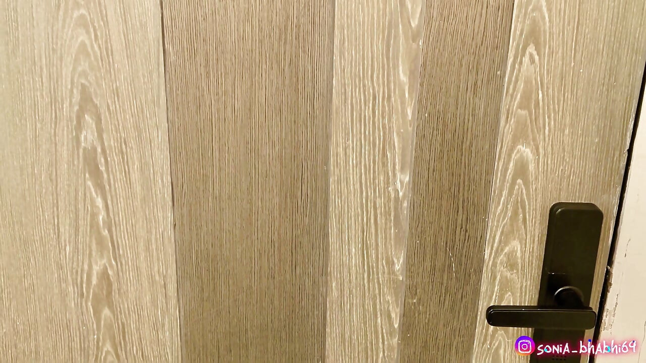 i sex with delivery guy when my husband is not in home. in hindi roleplay