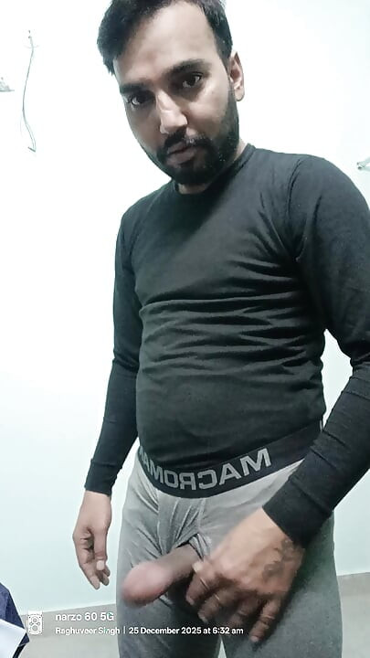 Người đàn ông Ấn Độ thích tắm và làm chủ