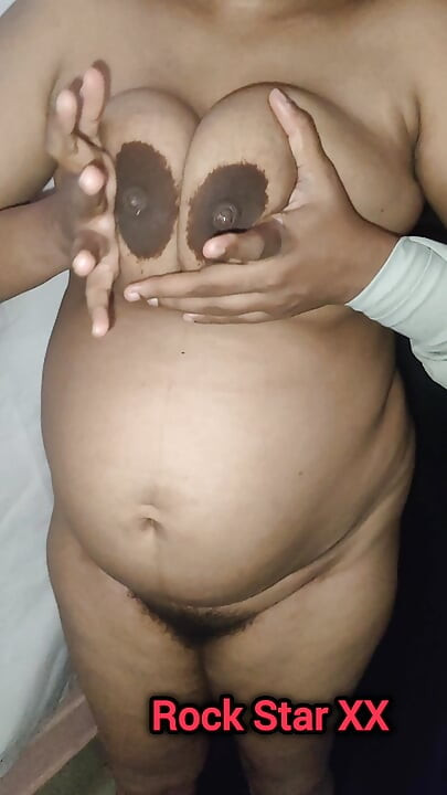 Esposa india, desnudo completo, grandes tetas